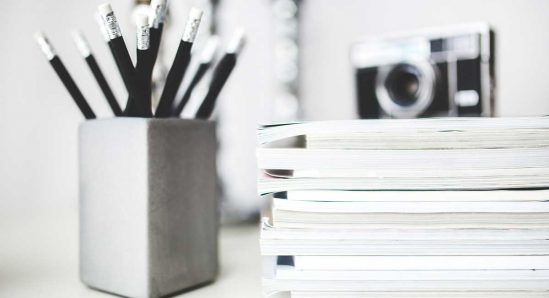 magazines-desk-work-workspace